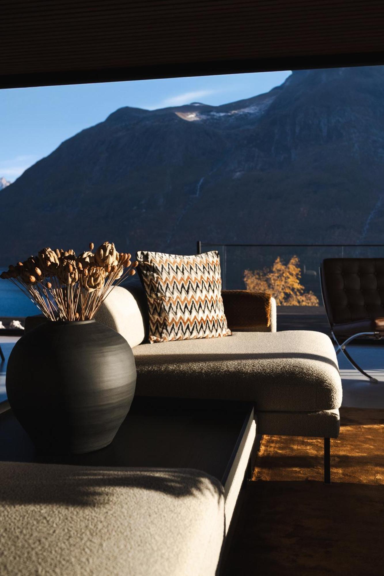 Villa Kristina / Andalsnes Torvik ภายนอก รูปภาพ
