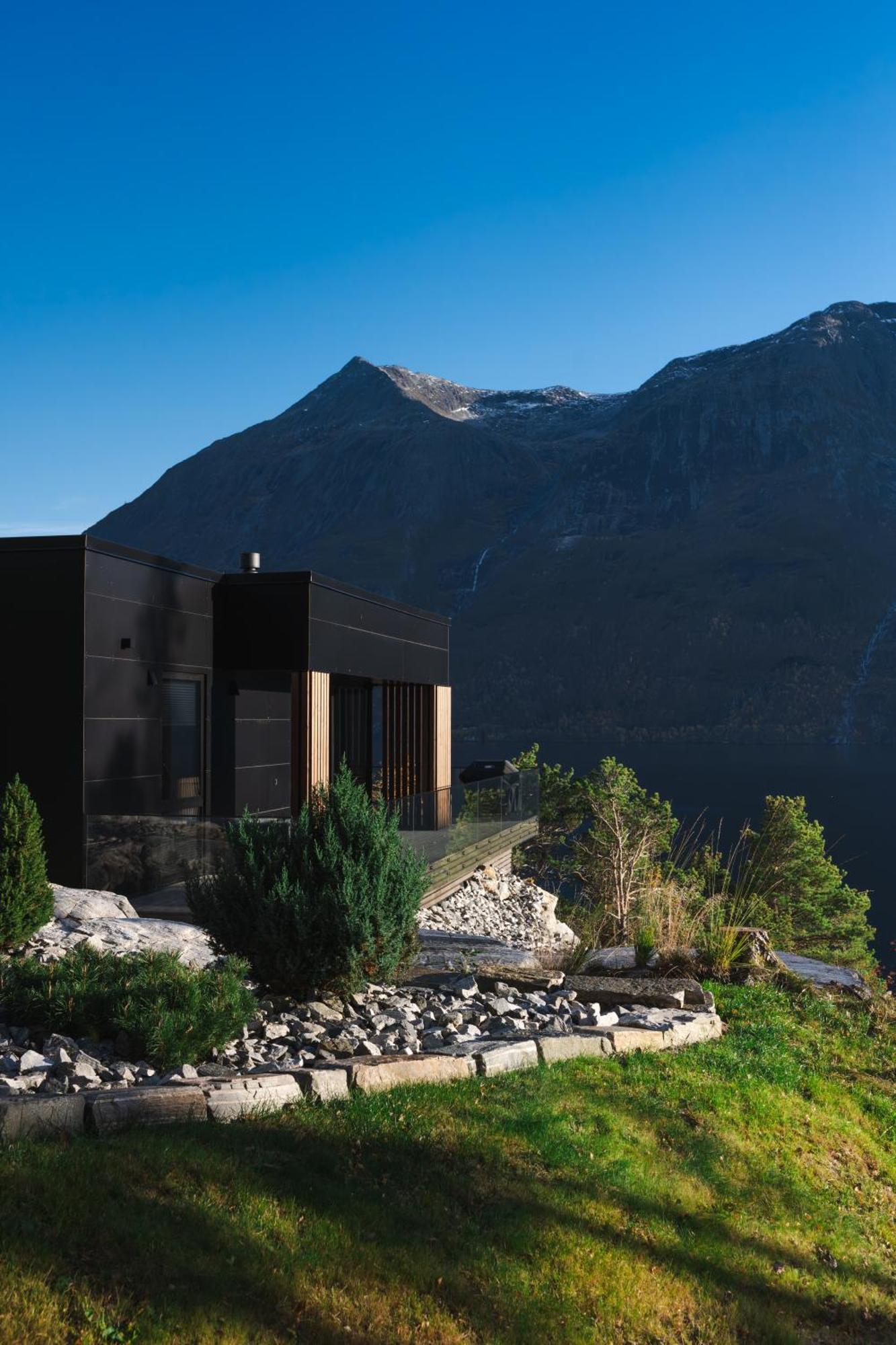 Villa Kristina / Andalsnes Torvik ภายนอก รูปภาพ