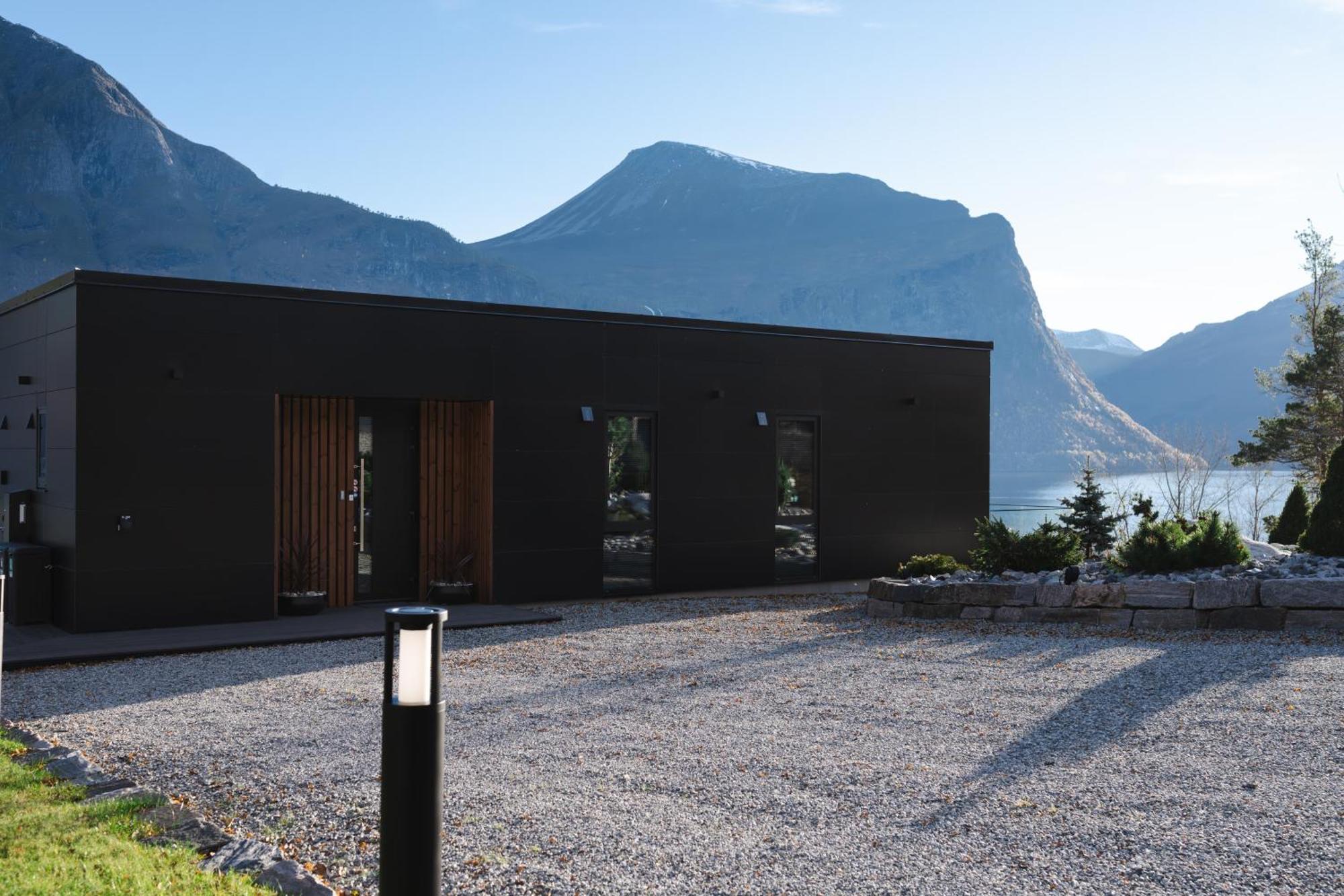 Villa Kristina / Andalsnes Torvik ภายนอก รูปภาพ